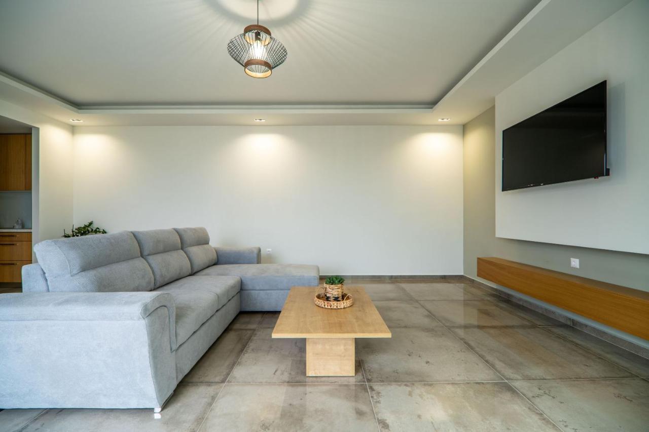 Jarko Luxury Houses Argoulidhes Bagian luar foto